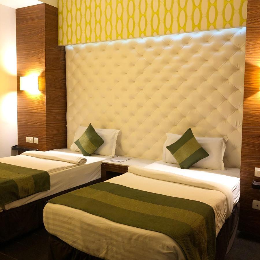Hotel Ivory 32 Ню Делхи Екстериор снимка
