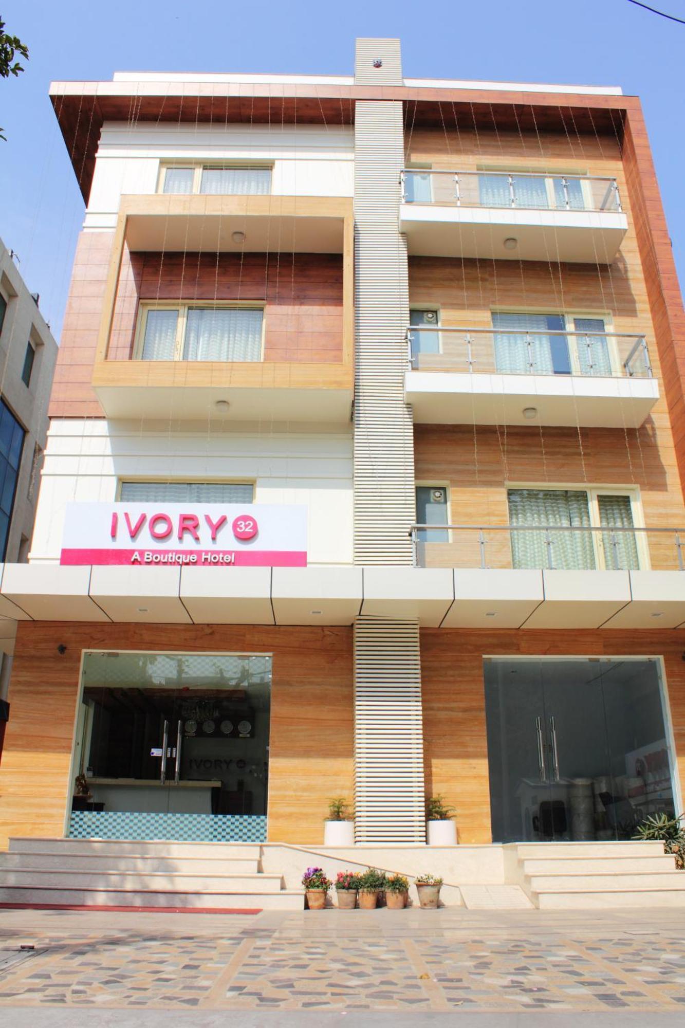 Hotel Ivory 32 Ню Делхи Екстериор снимка