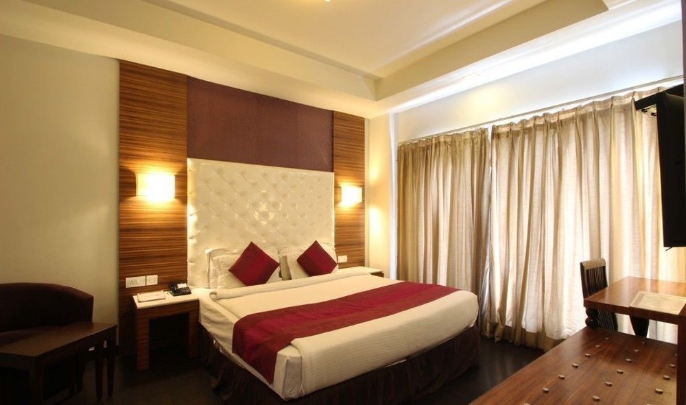 Hotel Ivory 32 Ню Делхи Екстериор снимка